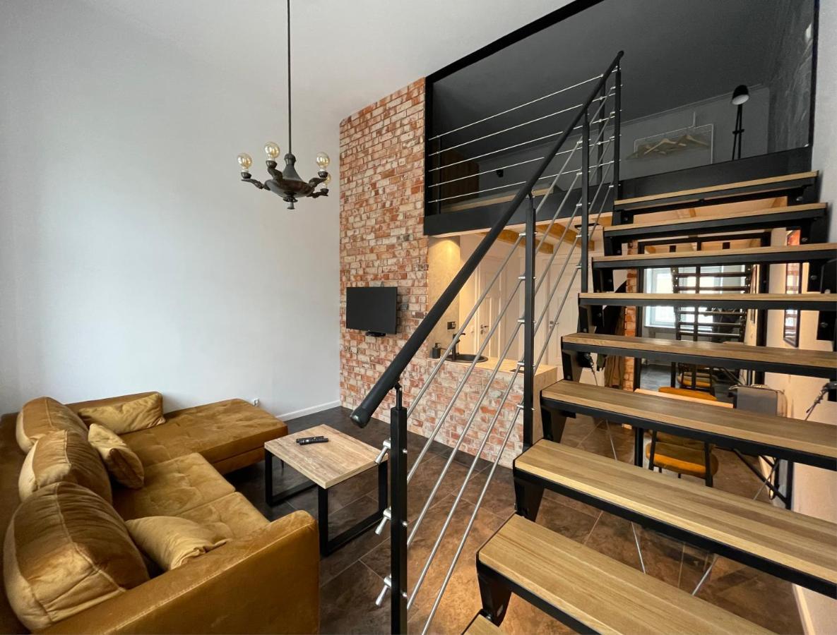 Off Side Story Apartment Lodź Bagian luar foto